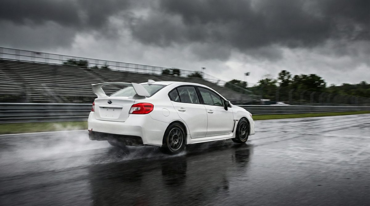 四虎视频轿车性能改装视频